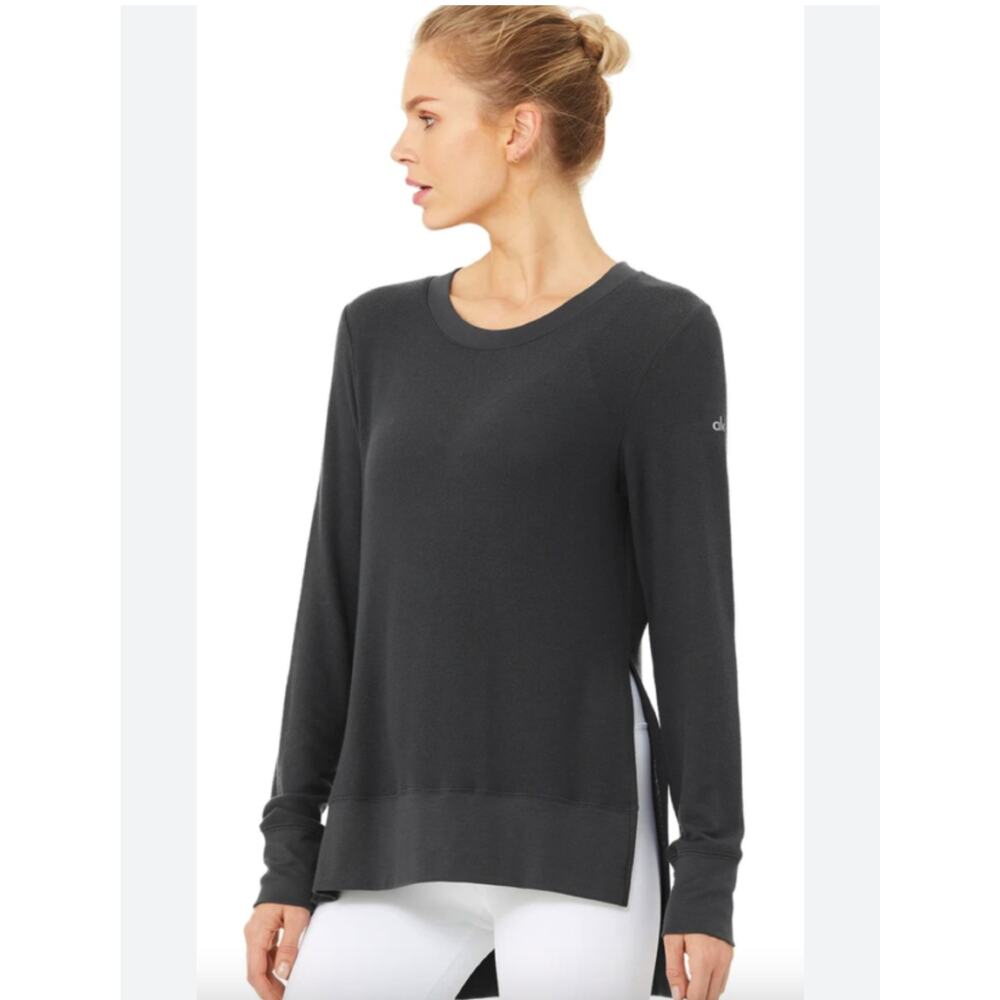 Alo Yoga long sleeve high low Crew Neck Long Sleeve XS top Athleisure Loungewear
